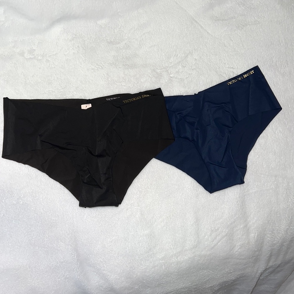 Lot of 2 Victoria’s Secret No-Show Panties